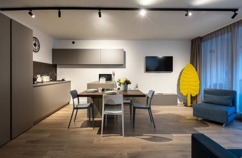 Torbole sul Garda Apartment | Apartment 'Boutique Tiffany' with Balcony, Wi-Fi and Air Conditioning