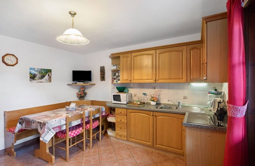 Livigno Apartment | Apartment 'Chalet Sever' with Wi-Fi