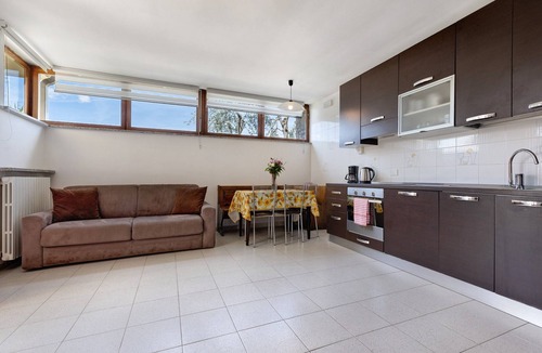 Assenza Apartment | Apartment 'Edda - Sole' with Lake View, Private Terrace, and Wi-Fi