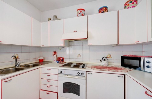 Aosta Apartment | Apartment 'Grand Combin Panorama' with Mountain View, Balcony and Wi-Fi