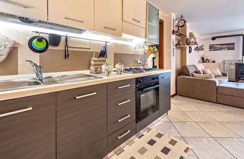 Cunettone-villa Apartment | Apartment "Il Giardino Degli Agrumi" with Private Garden & Shared Pool
