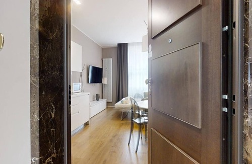 Guastalla Apartment | Apartment in Milan’s Historic Center