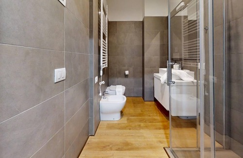 Guastalla Apartment | Apartment in Milan’s Historic Center