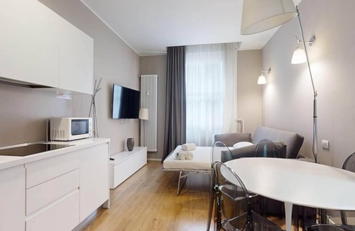 Guastalla Apartment | Apartment in Milan’s Historic Center