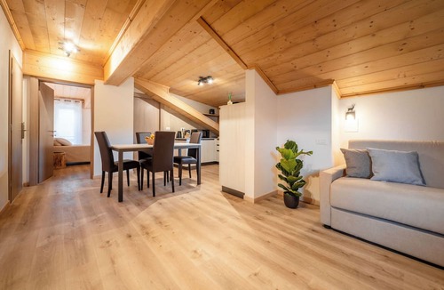 San Nicolo di Comelico Apartment | Apartment Dèi, atticstyle, in the Dolomites, 25 km from the Tre Cime di Lavaredo