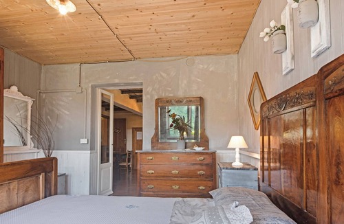 Borzonasca Apartment | Apartment 'La Casa della Nonna' with Mountain View, Pool & Wi-Fi