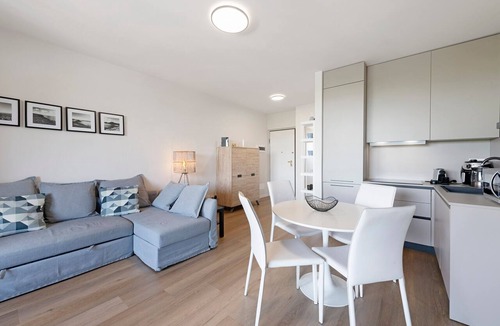 Lugana Apartment | Apartment 'La Casa Di Luca' with Shared Pool, Wi-Fi and Air Conditioning