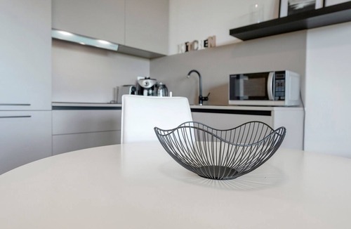 Lugana Apartment | Apartment 'La Casa Di Luca' with Shared Pool, Wi-Fi and Air Conditioning