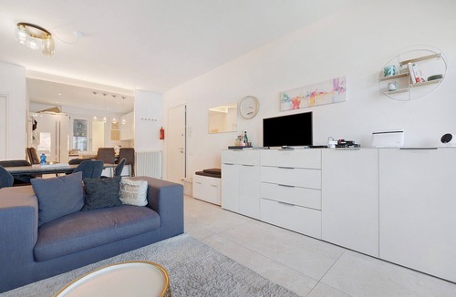 Val di Sogno Apartment | Apartment "Lake View Casa di Sandra" with Lake View, Wi-Fi and Air Conditioning