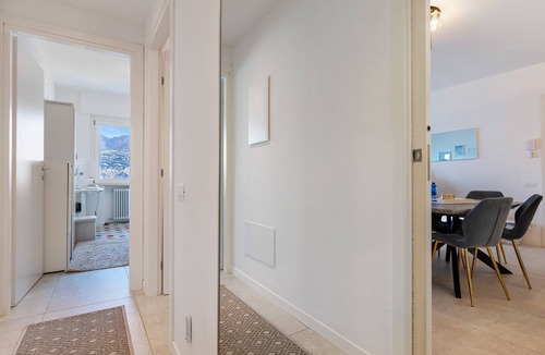 Val di Sogno Apartment | Apartment "Lake View Casa di Sandra" with Lake View, Wi-Fi and Air Conditioning