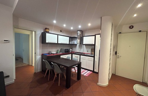 Abano Terme Apartment | Apartment located on the ground floor within walking distance of the center of Abano Terme.
