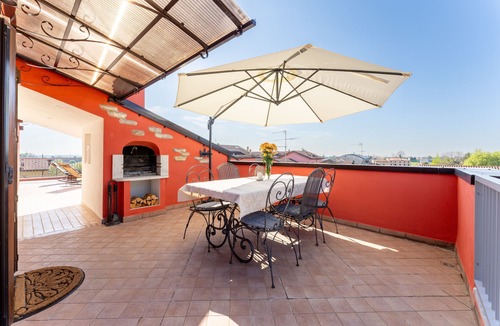 Ovest Apartment | Apartment 'Mirage' with Mountain View, Wi-Fi and Air Conditioning
