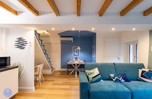Belgirate Apartment | Apartment 'Nido Blu - Cosy Home' with Lake View, Wi-Fi and Air Conditioning