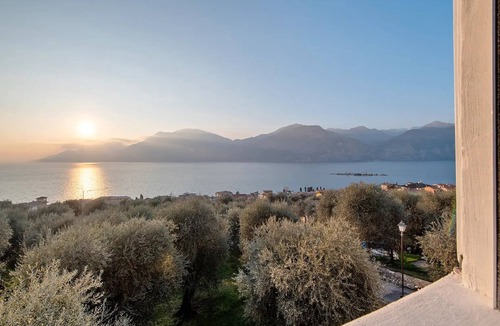 Malcesine Apartment | Apartment Oliva (45 m2) with shared terrace, sauna and lake view