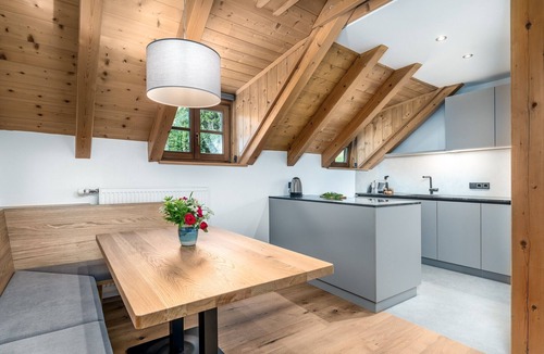Sorafurcia Apartment | Apartment "Perfila Dolomitenblick" with Mountain View, Shared Garden & Wi-Fi