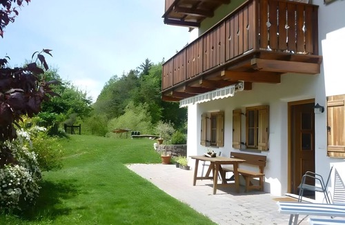 Tires Apartment | Apartment 'Platschgolerhof Quellwasser' with Private Terrace, Private Garden and Wi-Fi