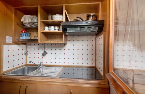 Moneglia Apartment | Apartment 'Residence Paradiso Bilocale 304' with Balcony, Wi-Fi and Air Conditioning