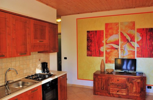 Malcesine Apartment | Apartment with garden, heated pool, Wifi, indoor parking
