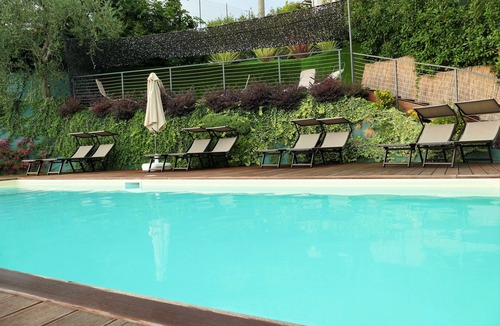 Malcesine Apartment | Apartment with garden, heated pool, Wifi, indoor parking