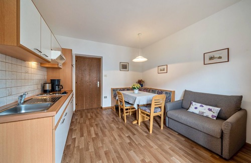 Lana Apartment | Apartment 'Wohnung Vigiljoch Haus Pfattner' with Mountain View and Balcony