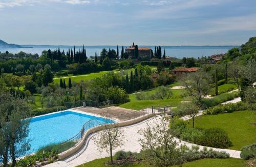 Cecina Apartment | Apartments Golf Bogliaco