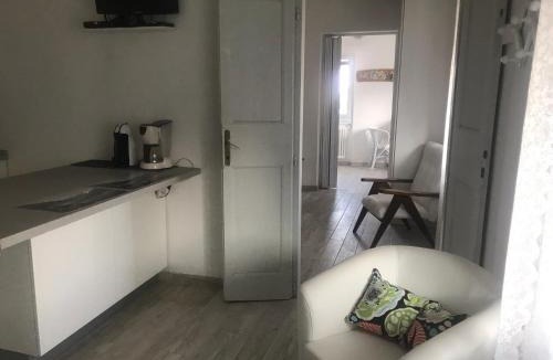 Menaggio Apartment | Appartamento bianco
