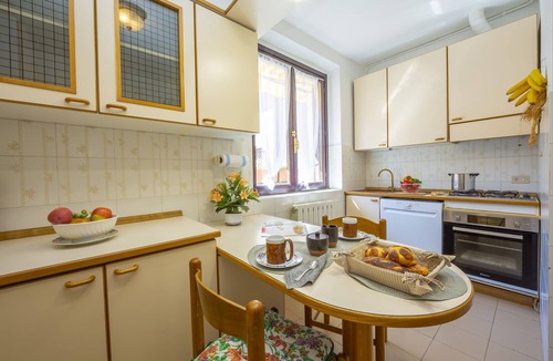 Stresa Apartment | Appartamento Gaya 2BR with Terrace, Stresa, Italy