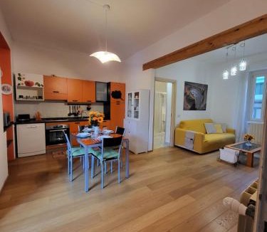 Pallanza Apartment | Appartamento Orange Lago
