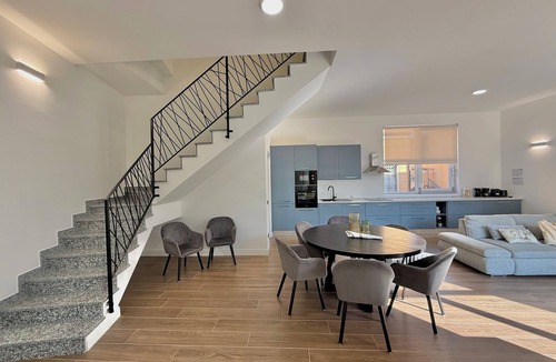 Menaggio Apartment | Apt. Aquarius - Oasi di Menaggio, a stone's throw from everything!