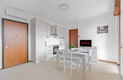 Precotto Apartment | ARI73—Just a stone's throw from the Metro, with a view of Milan