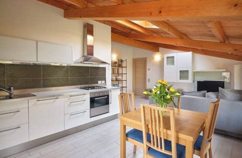 Rivoli Veronese Apartment | ARIA APARTMENT, LAKE GARDA SWEET HOME - CASON DEGLI ULIVI