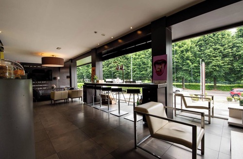 Cantu Hotel | Axolute Comfort Hotel