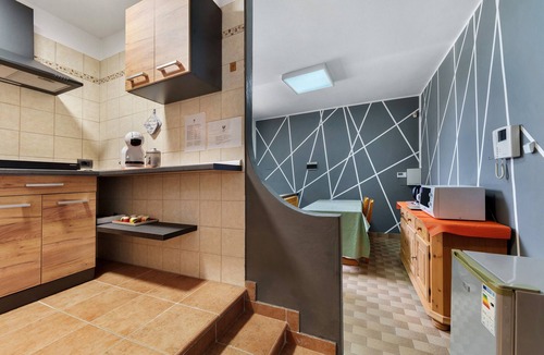 Induno Olona House | Azalea apartment: peaceful retreat with mountain views