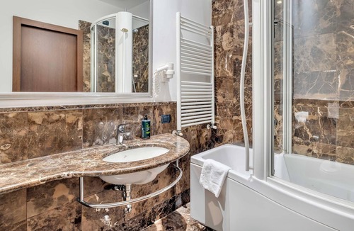 San Paolo d'Argon Hotel | B&B HOTEL Bergamo Executive