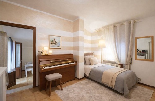 Albisano Bed & Breakfast | B&B Musik Suite with a View of Lake Garda
