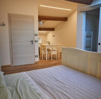 Sud-Ovest Bed & Breakfast | B&Bee alla corte