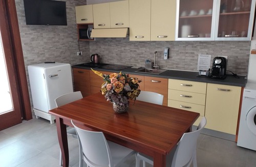 Montegrotto Terme Apartment | BACCHIGLIONE TOURIST LETTING new facility with a view of the Euganean Hills.