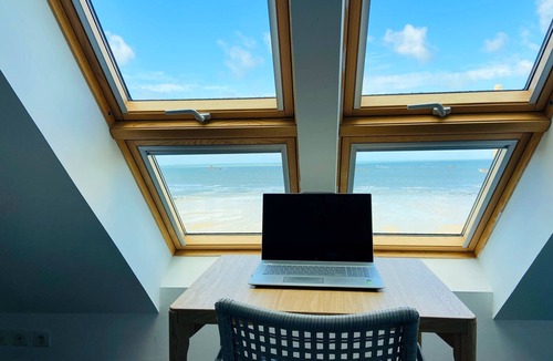 Plouescat House | Beachfront villa, spectacular sea view, electric charging station