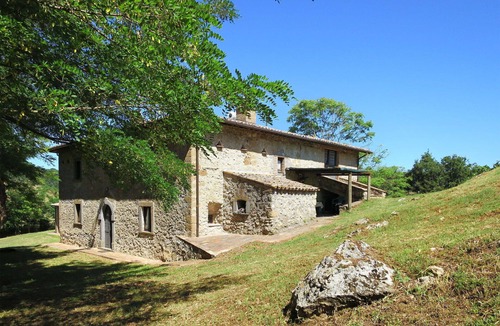 Bagnoregio Villa | Beautiful apartment in villa for 4 guests with pool, WIFI and patio