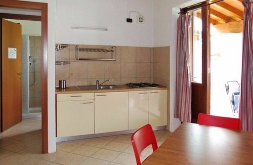 Manerba del Garda House | Beautiful apartment in villa for 4 guests with WIFI, pool and terrace