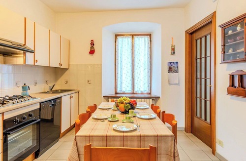 Menaggio Apartment | Beautiful apartment for 6 guests with WIFI, TV, patio, pets allowed and panoramic view