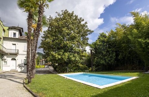 Meina Apartment | Beautiful apartment for 4 guests with A/C, pool and TV