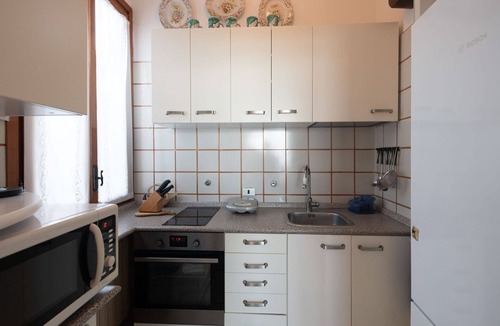 Stresa Apartment | Beautiful apartment for 4 guests with pool, WIFI, TV and terrace