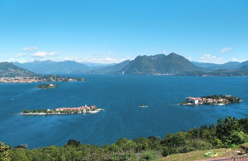 Stresa Apartment | Beautiful apartment for 4 guests with pool, WIFI, TV and terrace