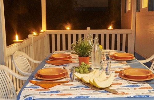 Baia Domizia House | Beautiful apartment in villa for 6 guests with pool, WIFI, A/C, TV and terrace