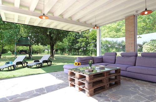 Silea House | Beautiful apartment in villa for 6 people with WIFI, A/C, pool, TV, terrace and pets allowed