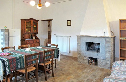 Bagnoregio Villa | Beautiful apartment in villa for 5 people with pool, WIFI and patio