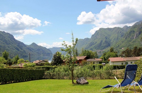 Vesta House | Beautiful apartment in villa for 5 people with WIFI, TV, terrace and pets allowed