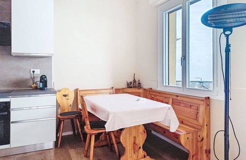 Belgirate Apartment | Beautiful apartment for 4 people with WIFI, A/C, TV and terrace