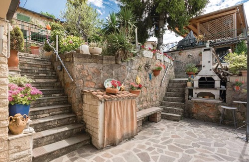 San Zeno di Montagna Apartment | Beautiful apartment in San Zeno di Montagna with house a mountain view